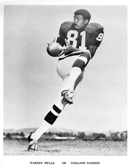 Oakland Raiders kicker Errol Mann attempts a FG in this 21 to 6